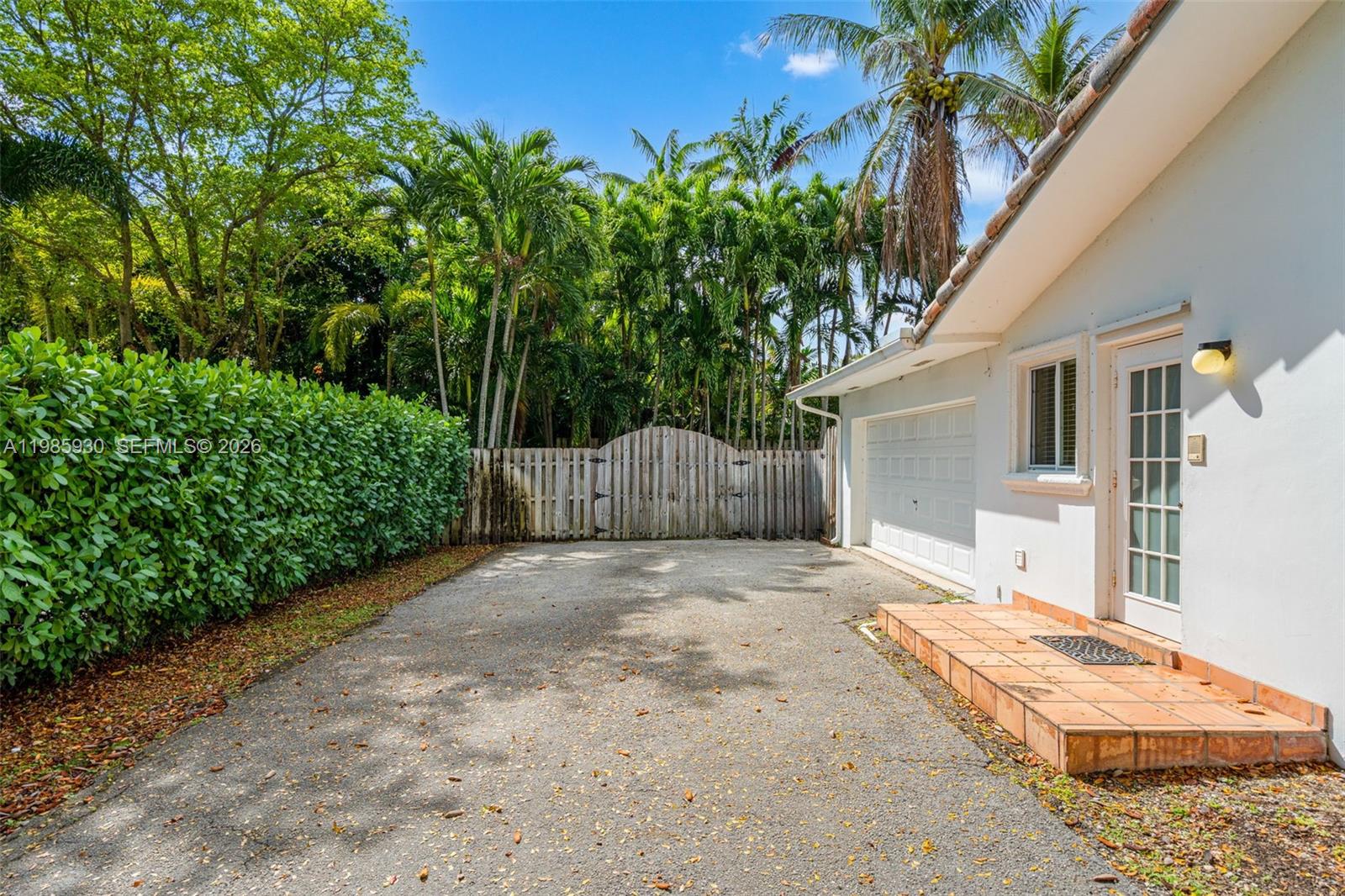 13276 SW 58th Ct Pinecrest, FL 33156