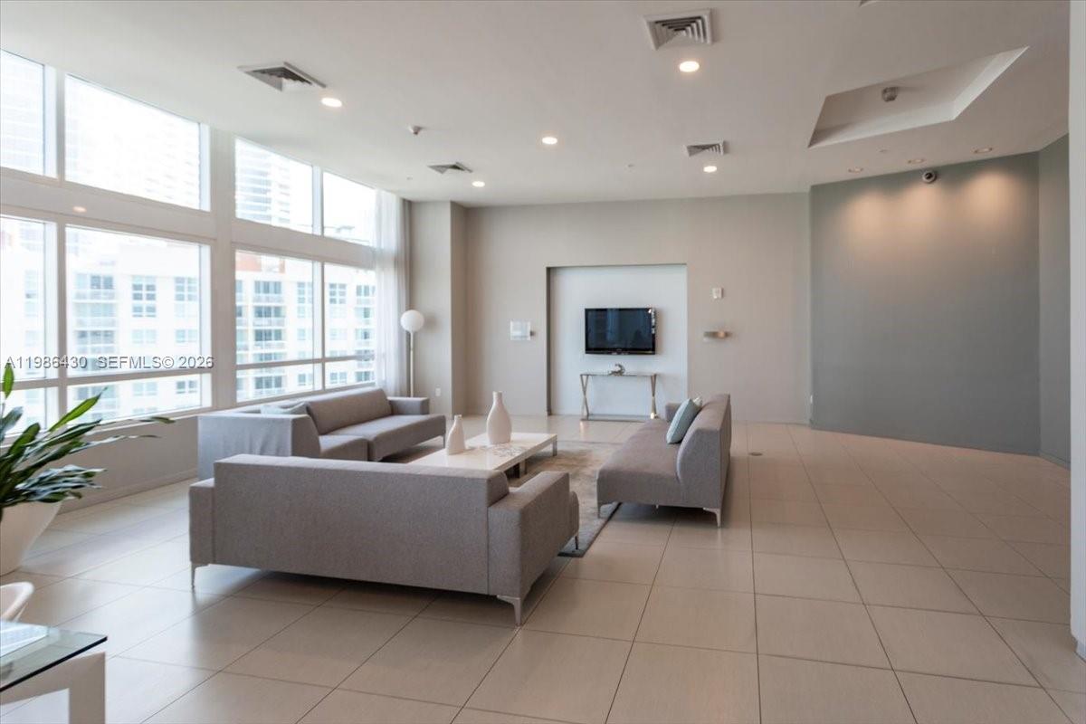 image Quantum on the Bay28