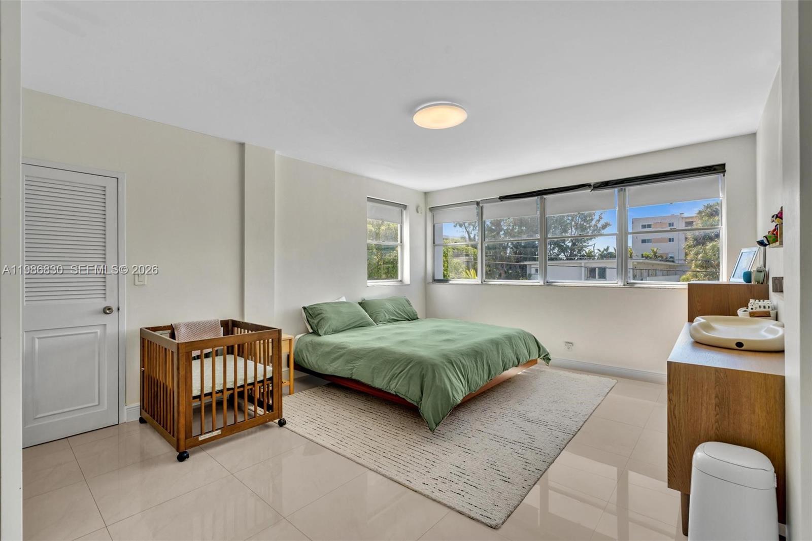 9381 E Bay Hbr Dr #202s