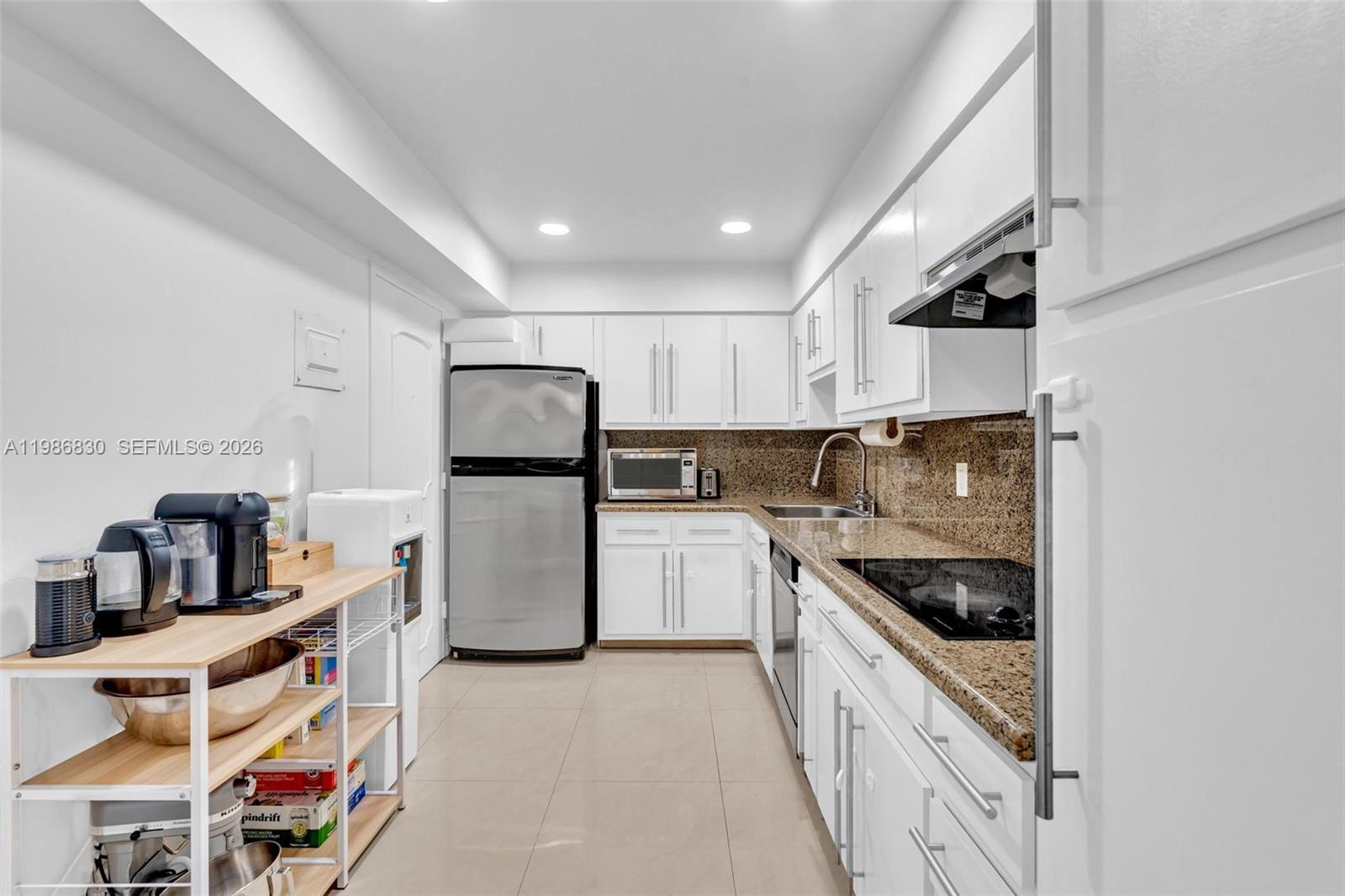 9381 E Bay Hbr Dr #202s Bay Harbor Islands, FL 33154