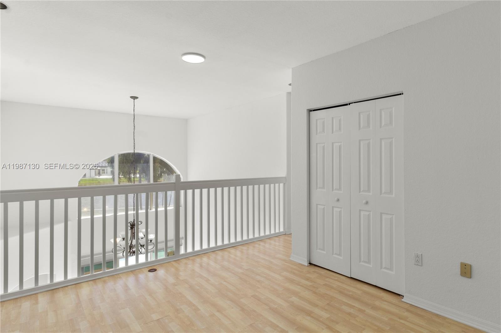 2327 NW 187th Ave Pembroke Pines, FL 33029