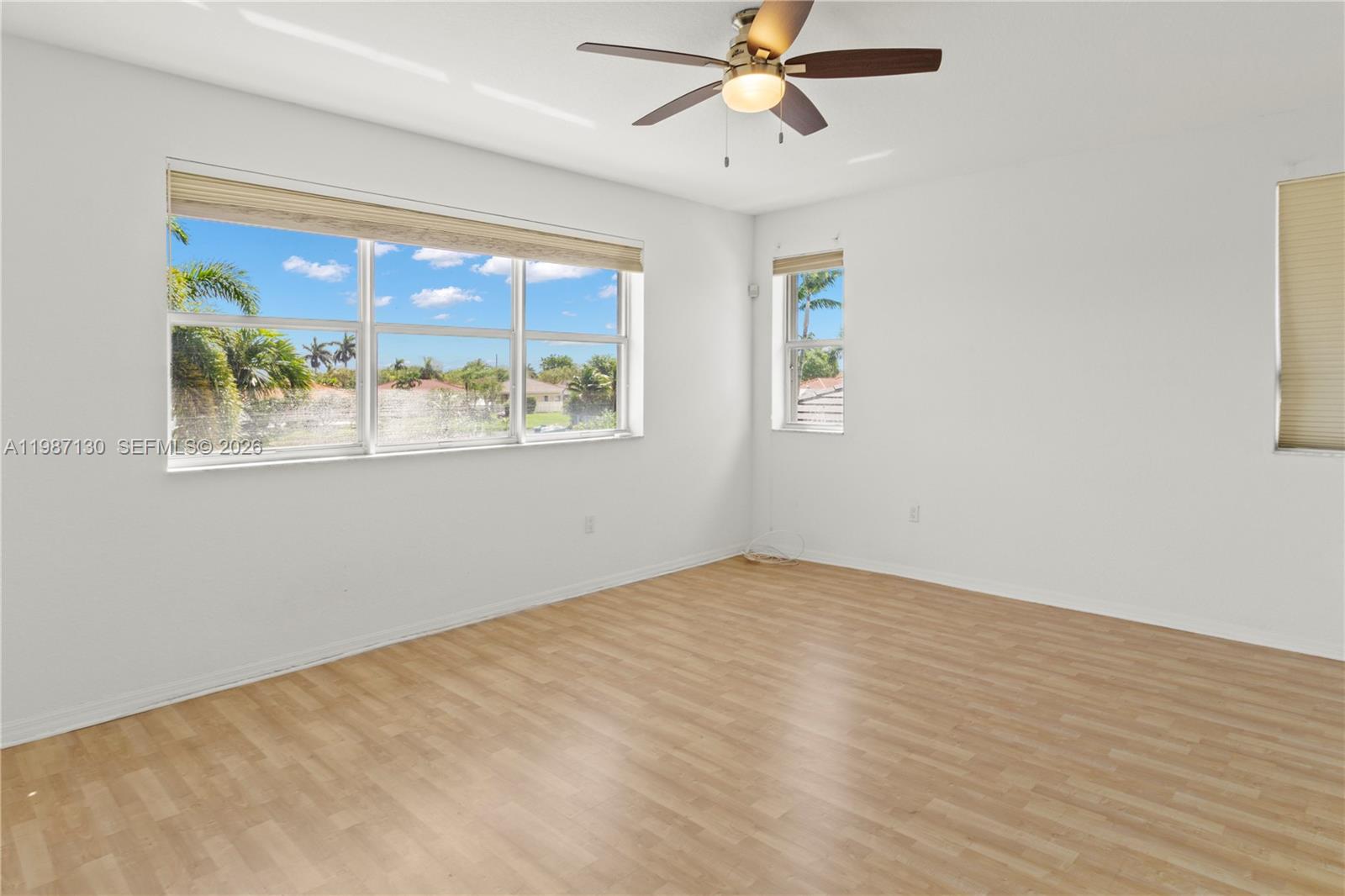 2327 NW 187th Ave Pembroke Pines, FL 33029