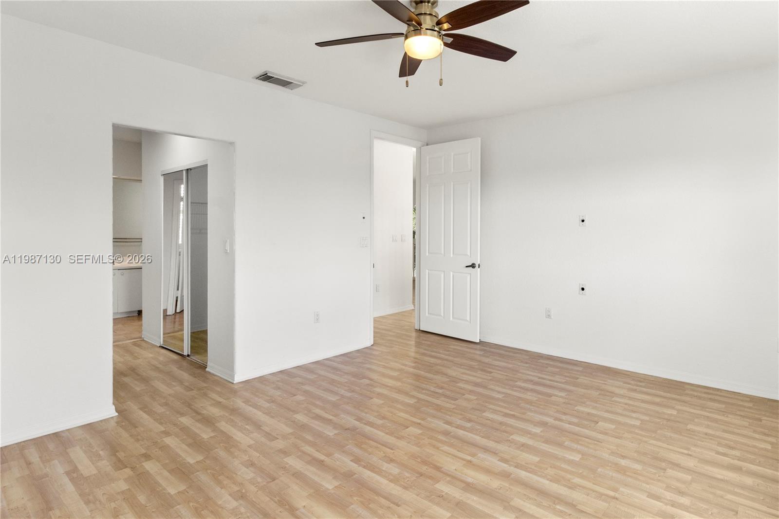 2327 NW 187th Ave Pembroke Pines, FL 33029