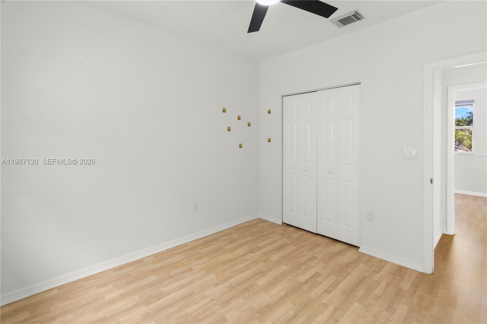 2327 NW 187th Ave Pembroke Pines, FL 33029