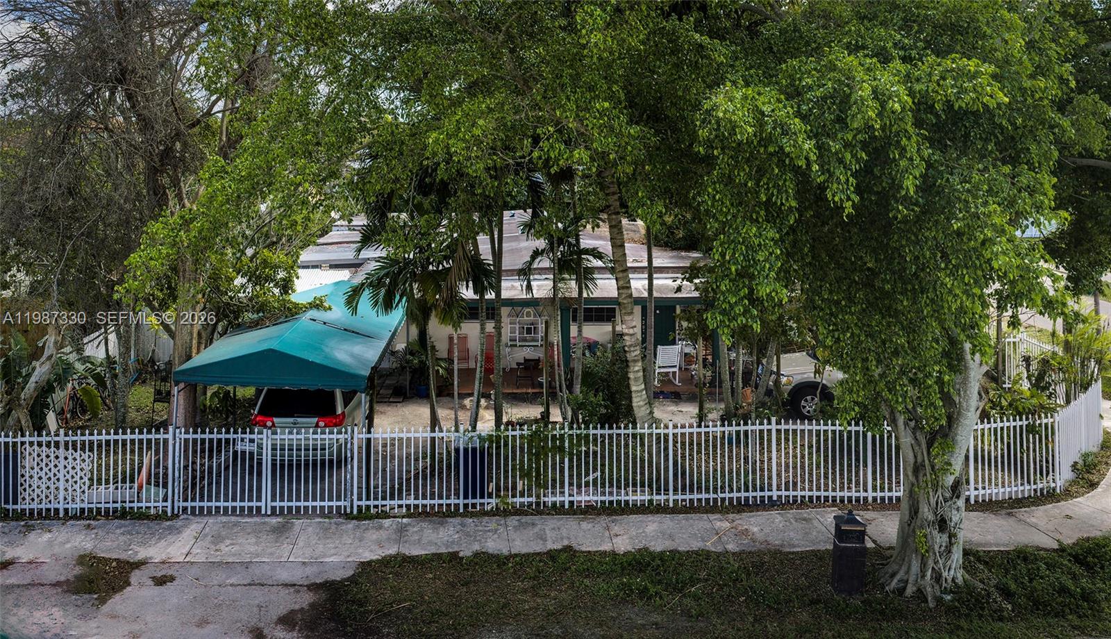 4661 SW 101st Ave Miami, FL 33165