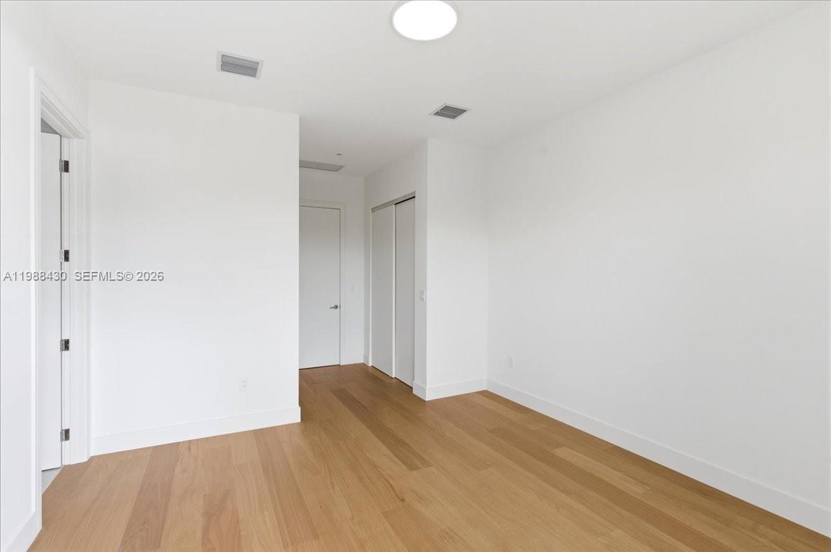 2925 SW 36th Ave Miami, FL 33133