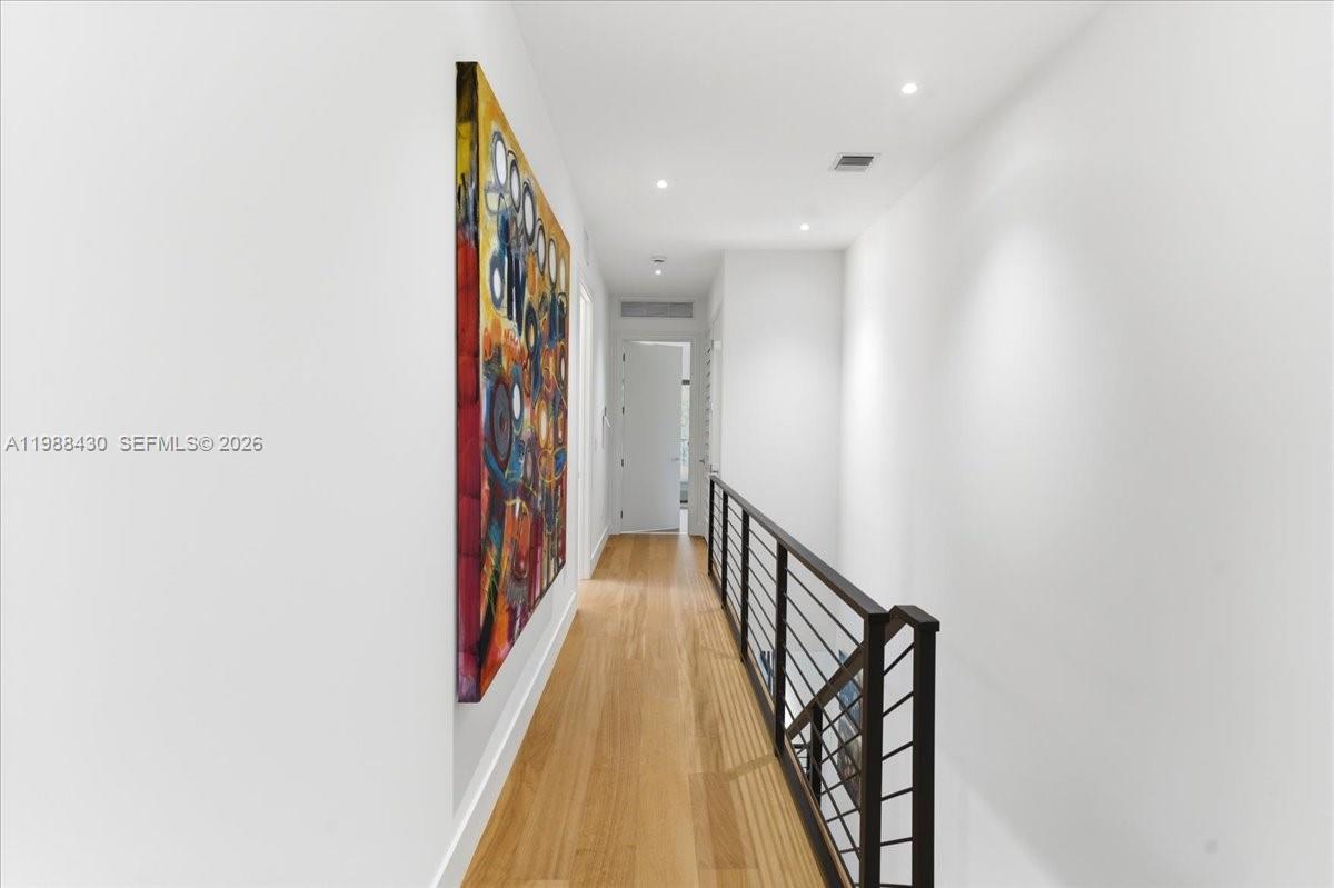 2925 SW 36th Ave Miami, FL 33133