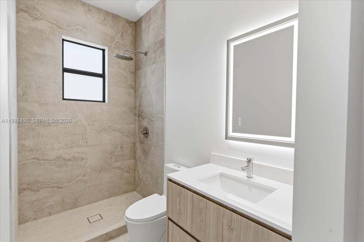 2925 SW 36th Ave Miami, FL 33133