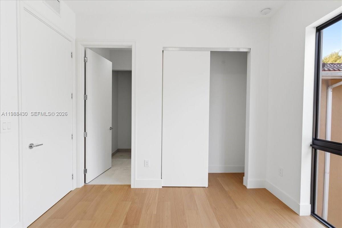 2925 SW 36th Ave Miami, FL 33133