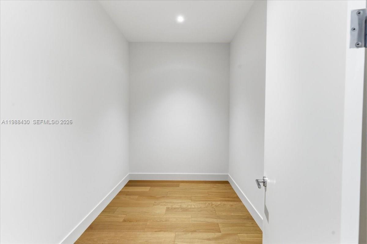 2925 SW 36th Ave Miami, FL 33133