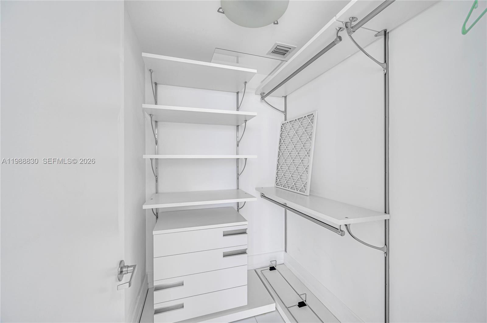 image Icon Brickell II21