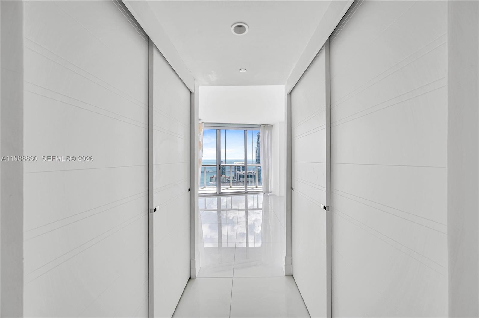 image Icon Brickell II24