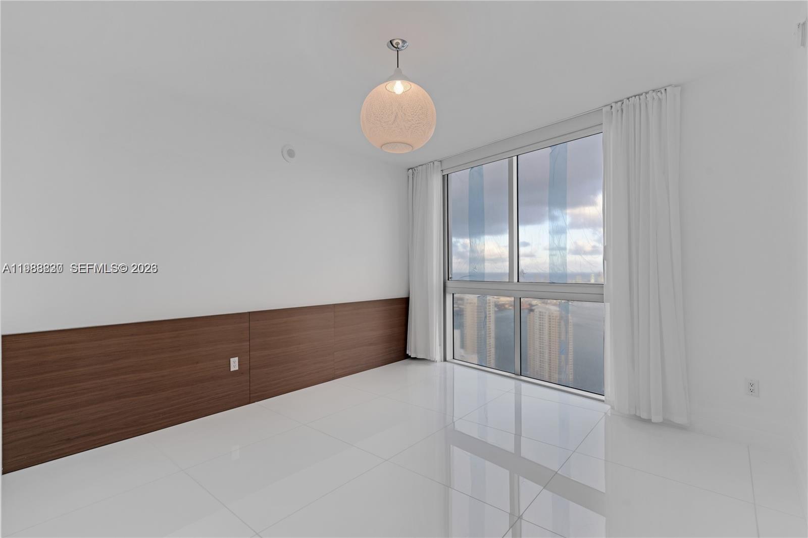 image Icon Brickell II33