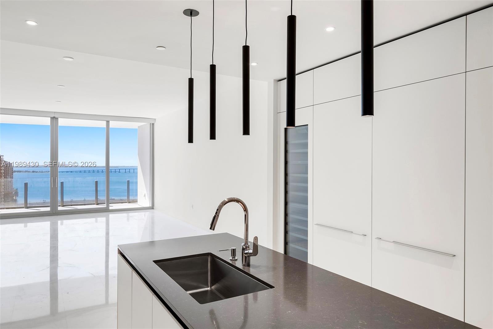 300 Biscayne Blvd Way #1904C Miami, FL 33131