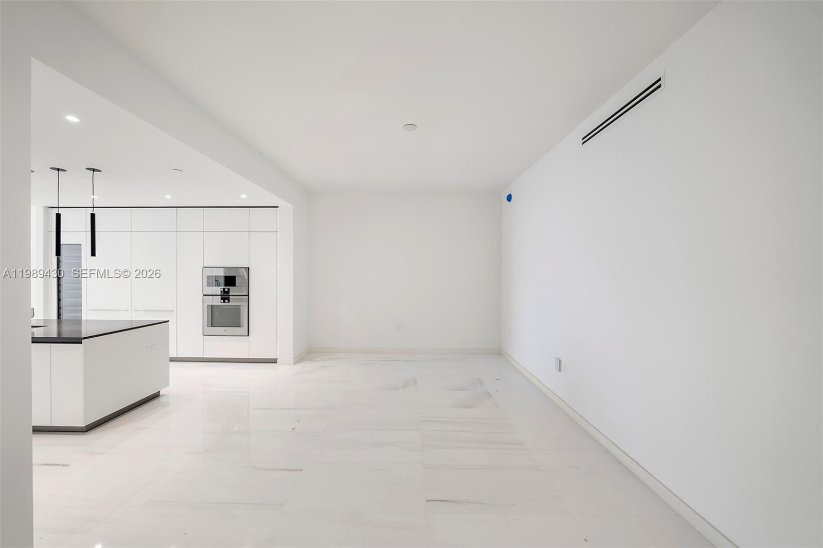 300 Biscayne Blvd Way #1904C Miami, FL 33131