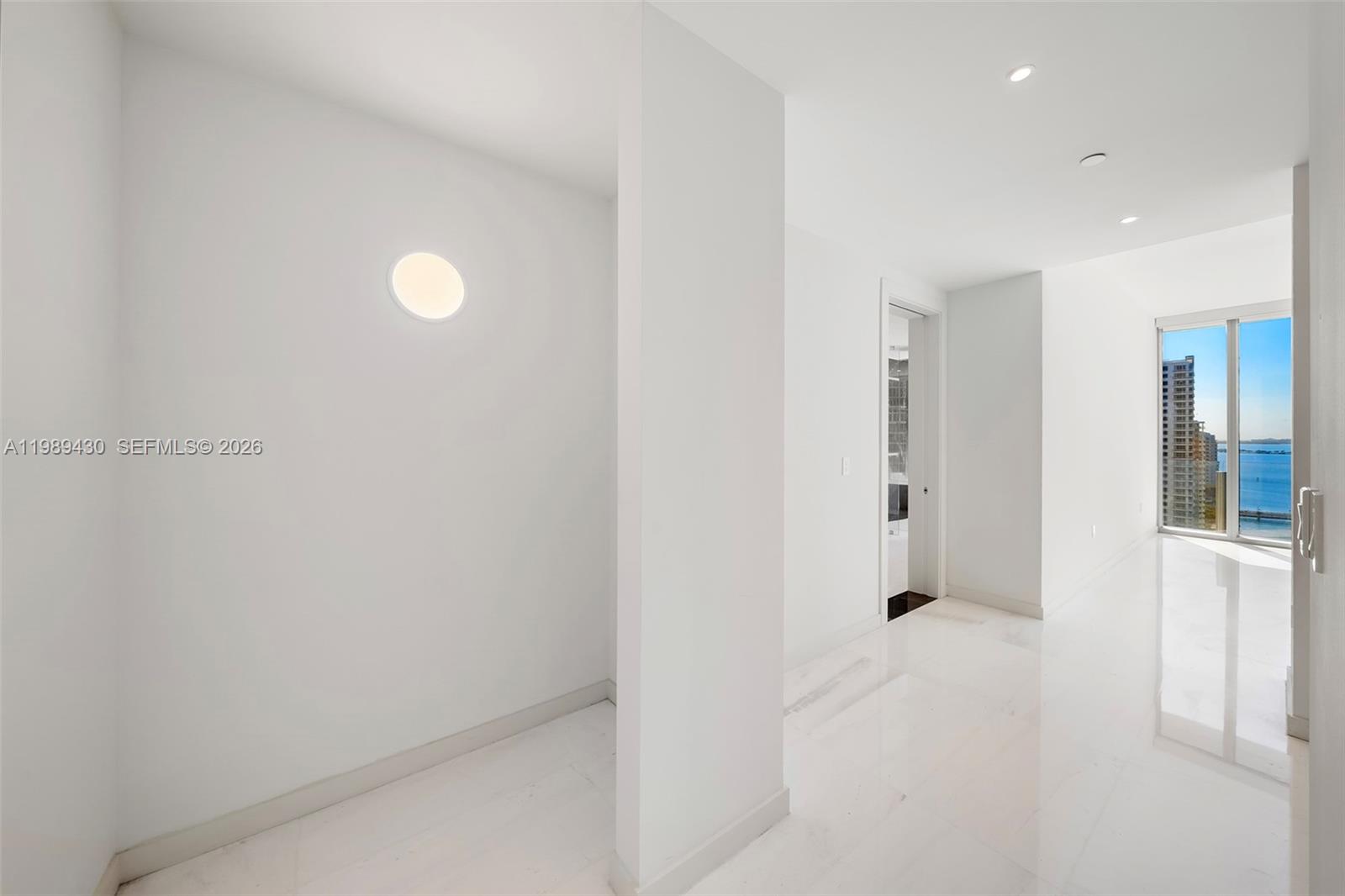 300 Biscayne Blvd Way #1904C Miami, FL 33131