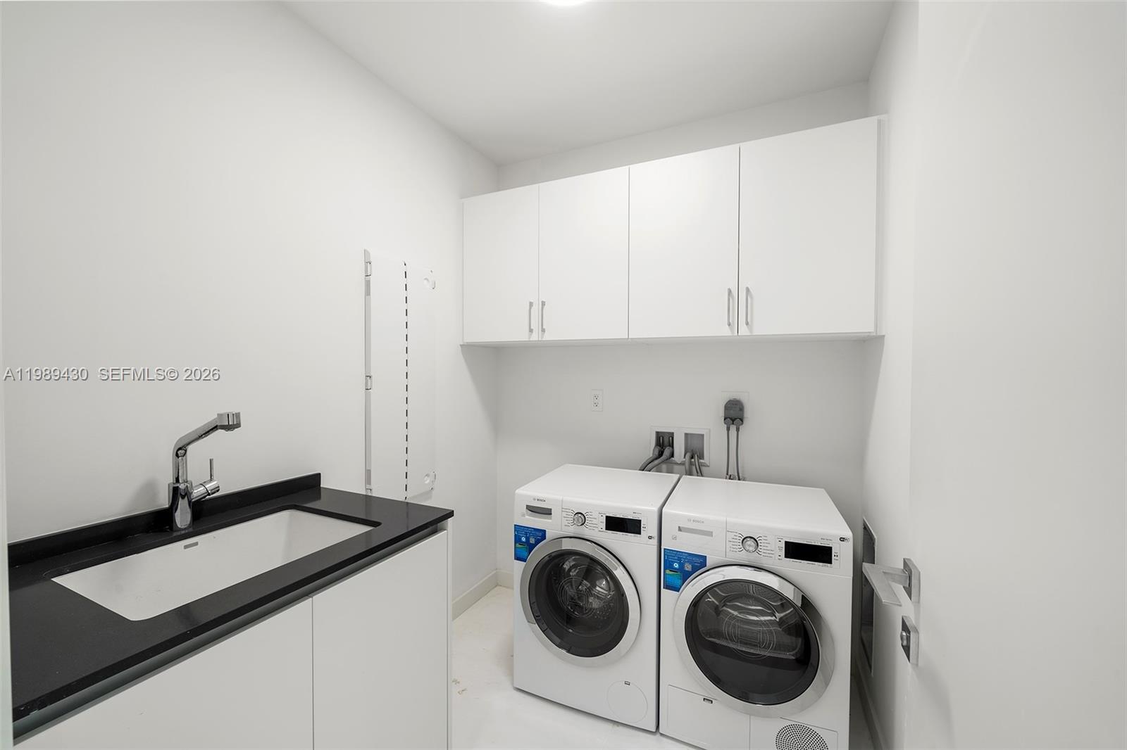 300 Biscayne Blvd Way #1904C Miami, FL 33131