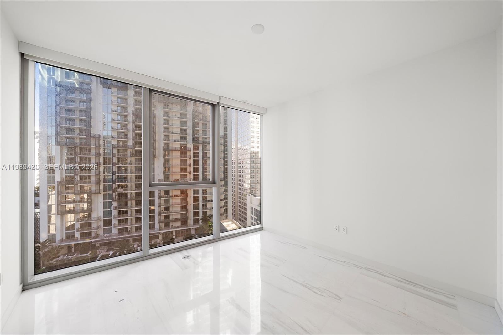 300 Biscayne Blvd Way #1904C Miami, FL 33131