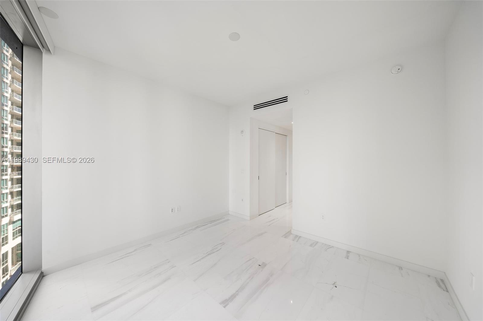 300 Biscayne Blvd Way #1904C Miami, FL 33131