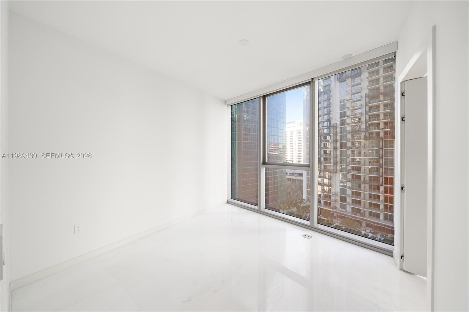 300 Biscayne Blvd Way #1904C Miami, FL 33131