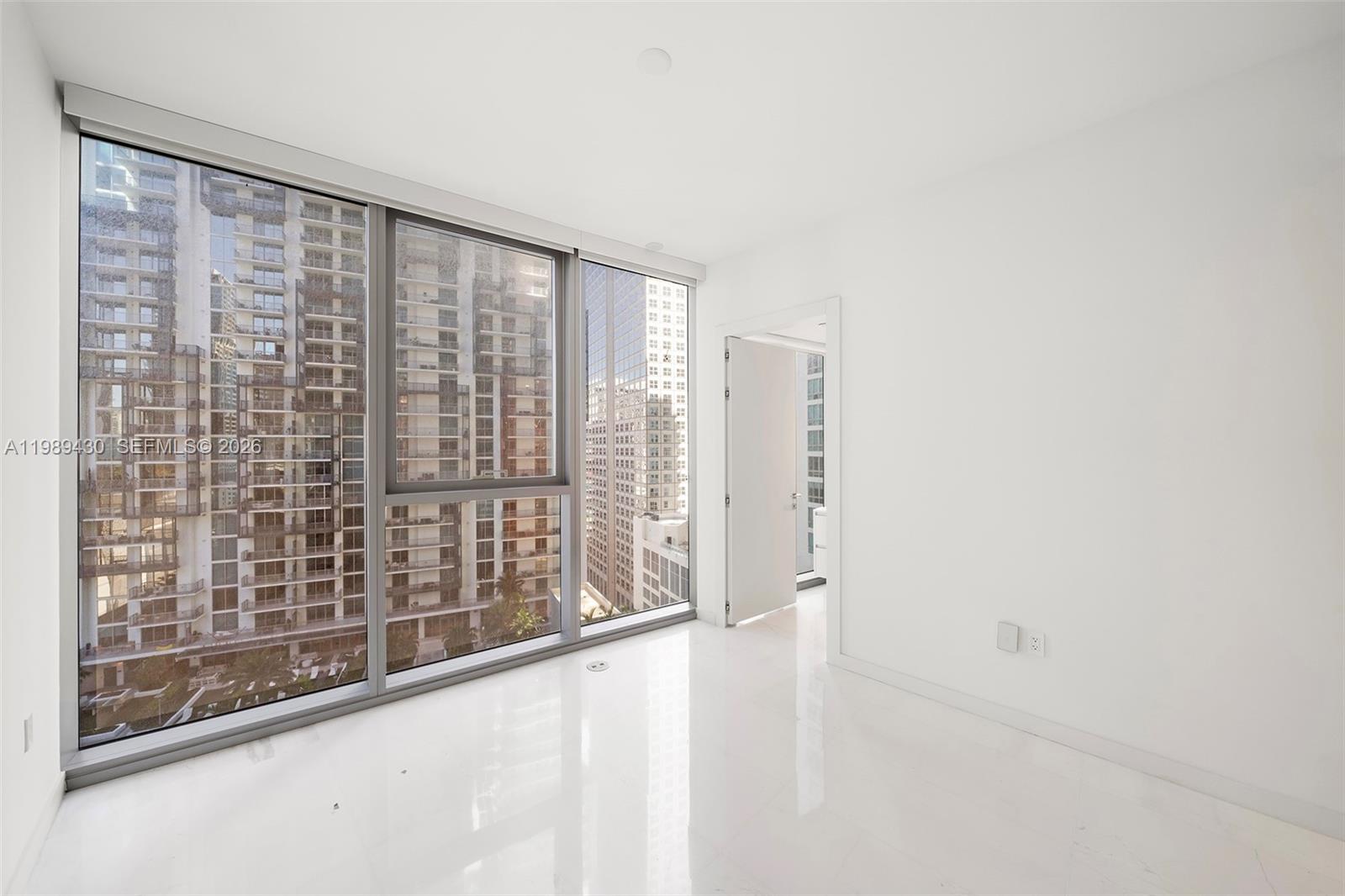 300 Biscayne Blvd Way #1904C Miami, FL 33131