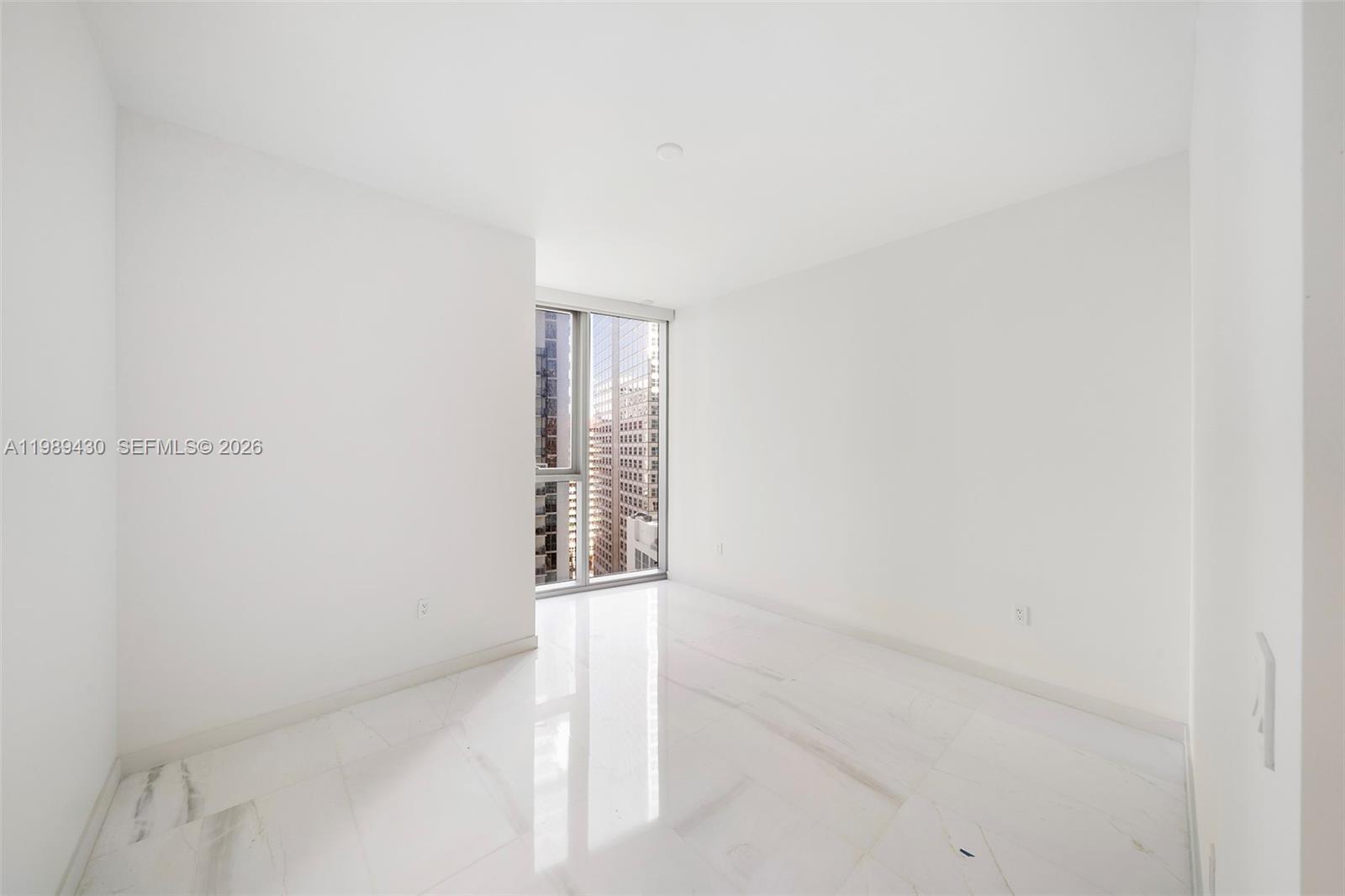 300 Biscayne Blvd Way #1904C Miami, FL 33131