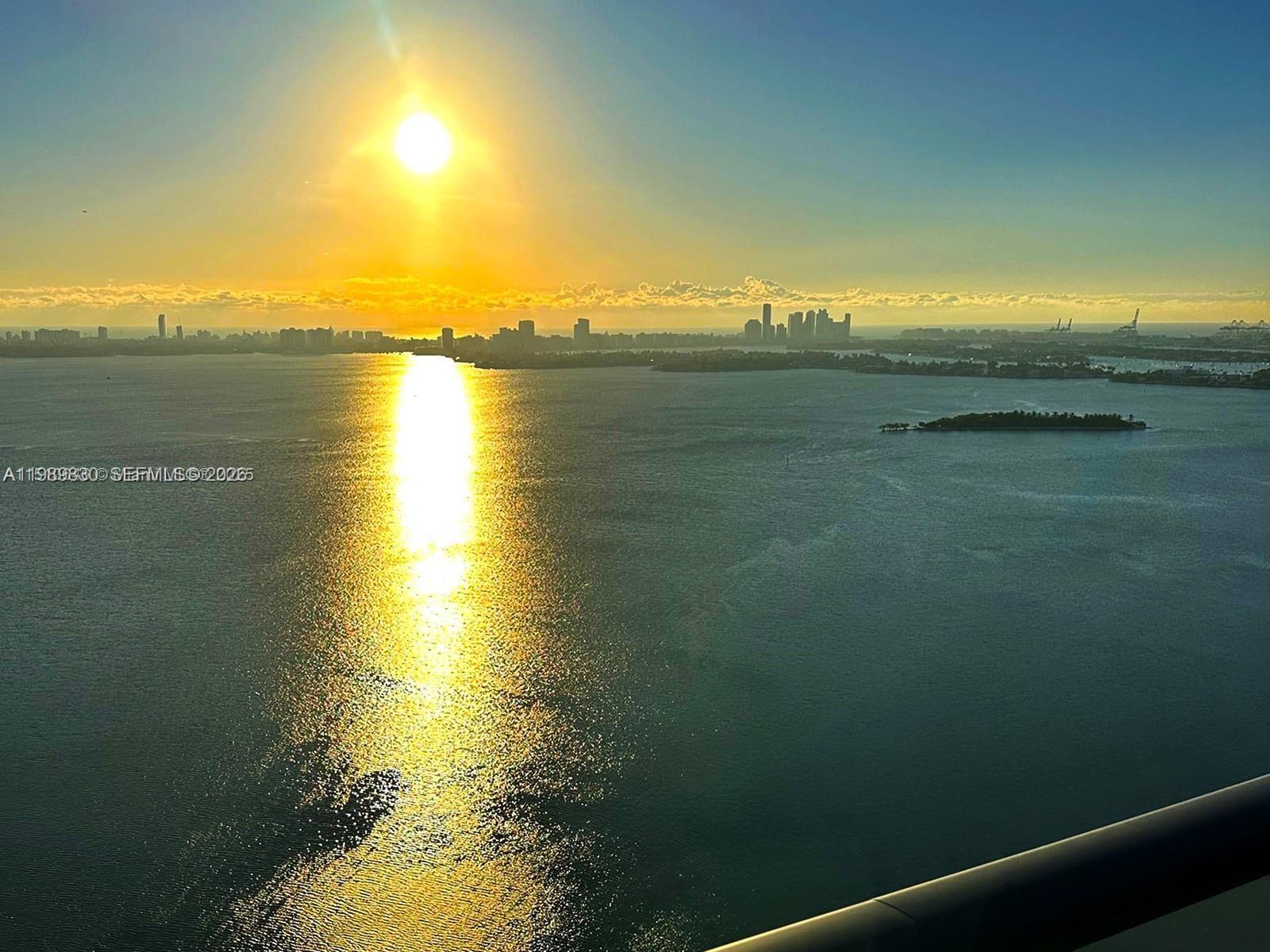 3131 NE 7th Ave #1703