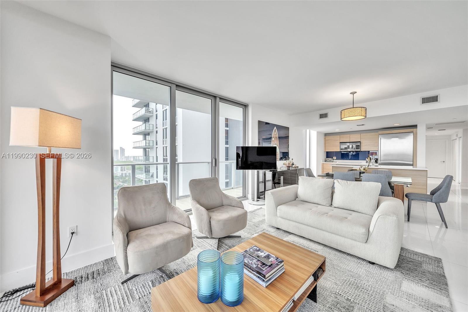 16385 Biscayne Blvd #2707 North Miami Beach, FL 33160