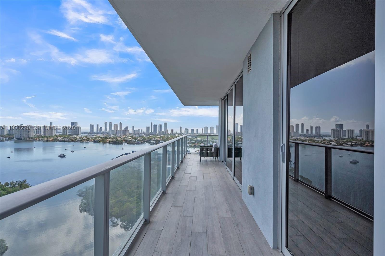 16385 Biscayne Blvd #2707 North Miami Beach, FL 33160