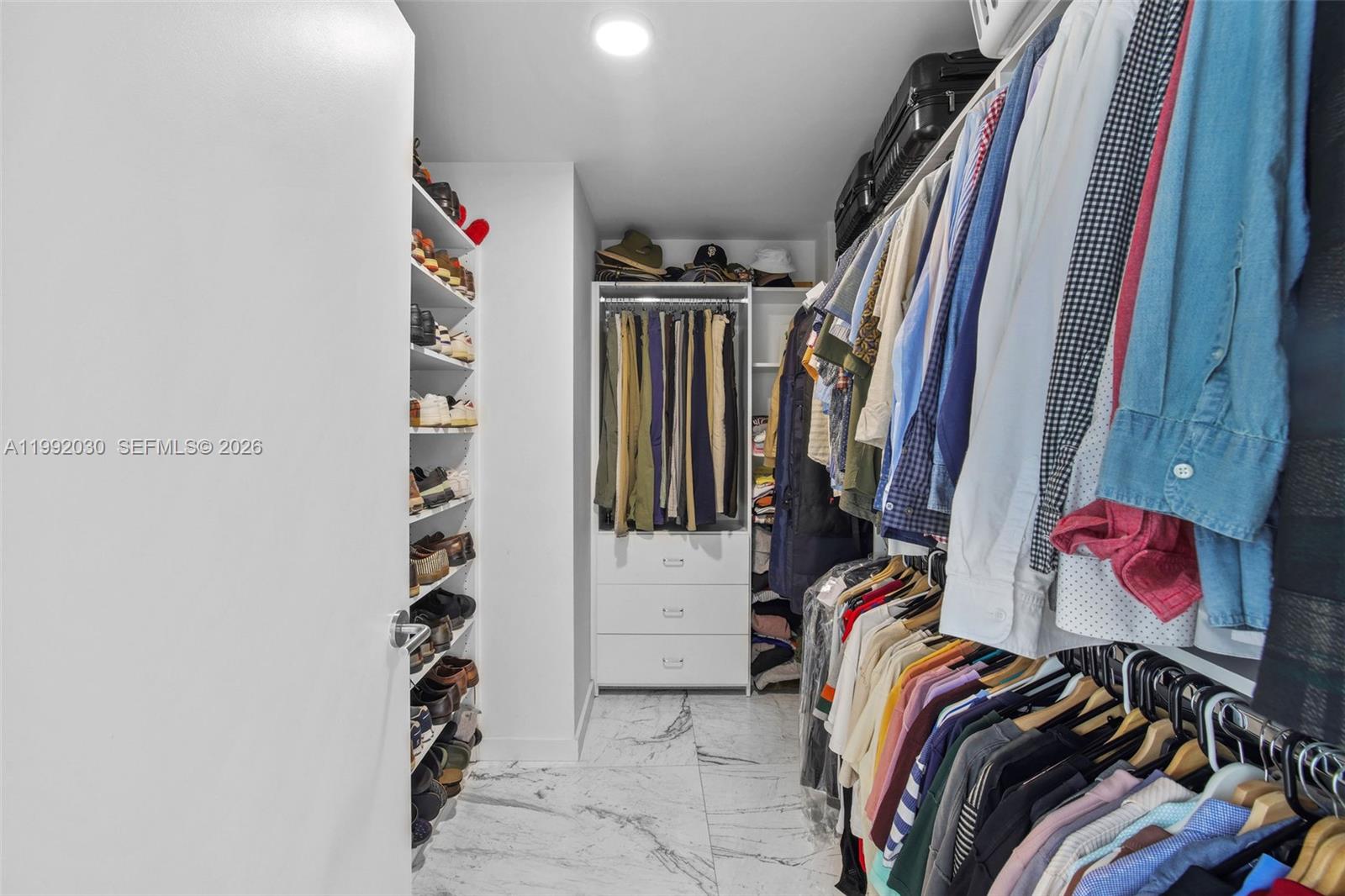 851 NE 1st Ave #3211 Miami, FL 33132