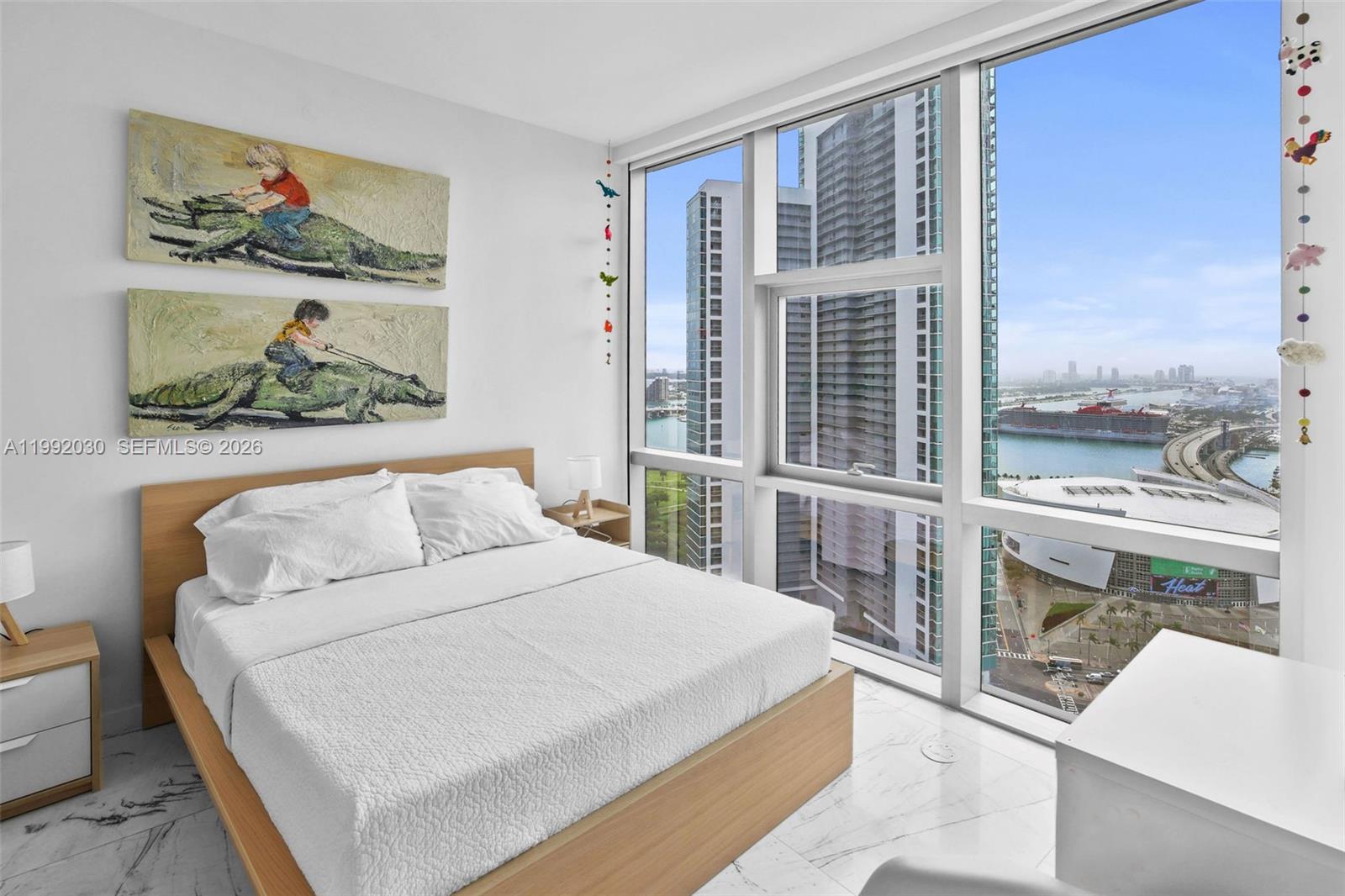 851 NE 1st Ave #3211 Miami, FL 33132