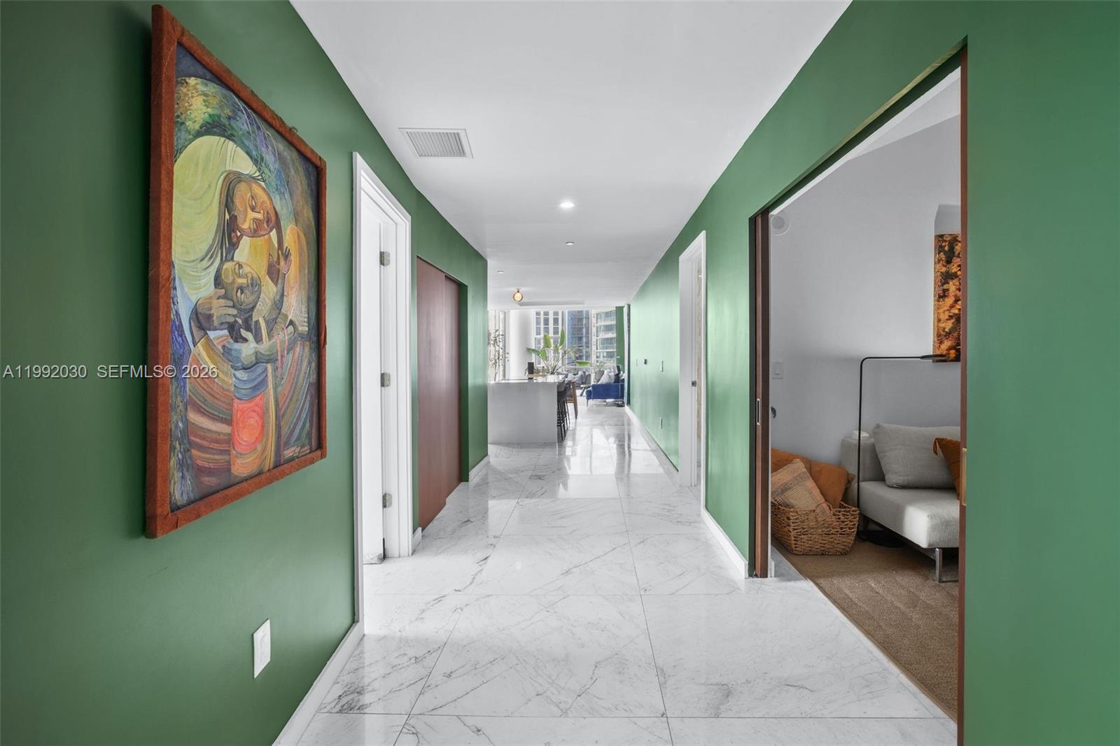 851 NE 1st Ave #3211 Miami, FL 33132