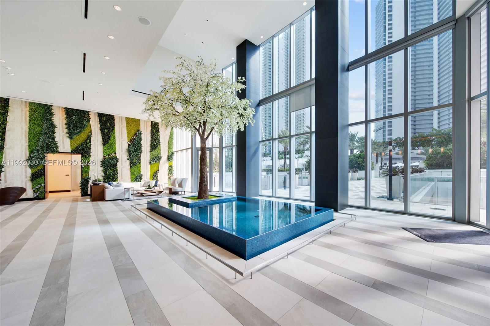 851 NE 1st Ave #3211 Miami, FL 33132