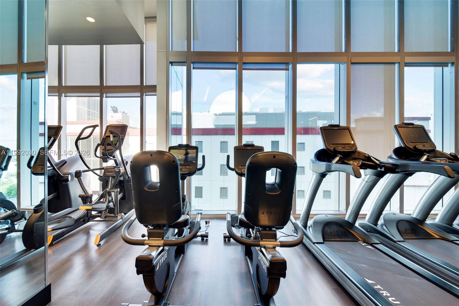 851 NE 1st Ave #3211 Miami, FL 33132