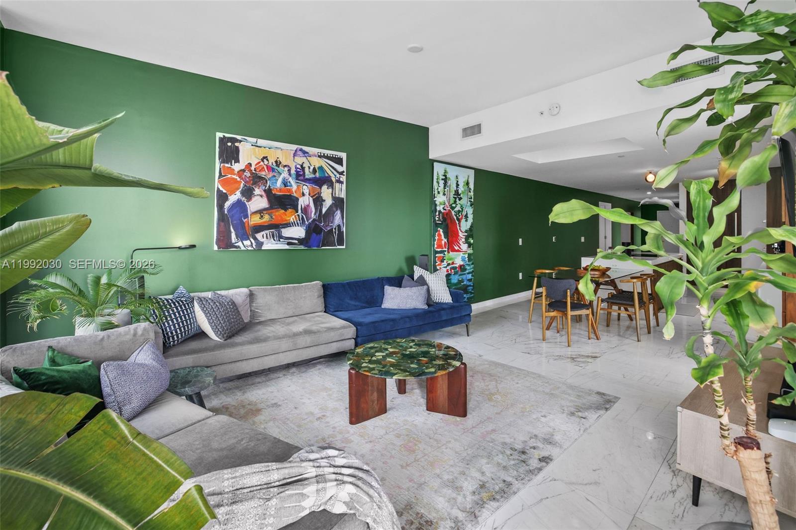 851 NE 1st Ave #3211 Miami, FL 33132