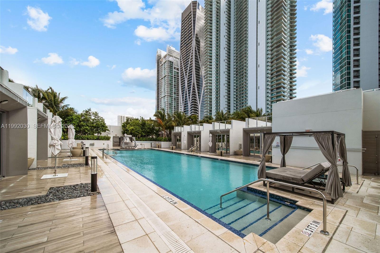 851 NE 1st Ave #3211 Miami, FL 33132
