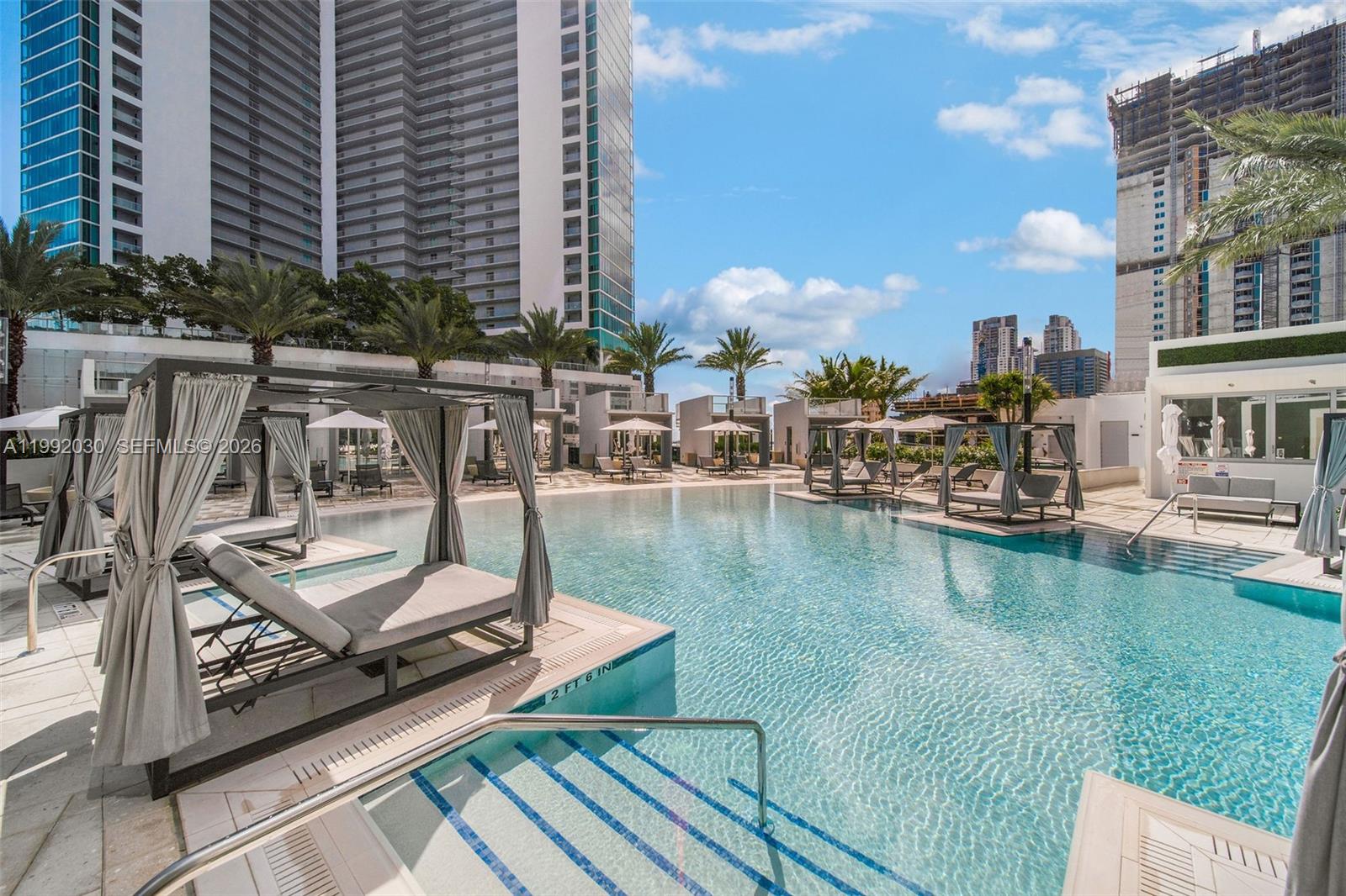 851 NE 1st Ave #3211 Miami, FL 33132