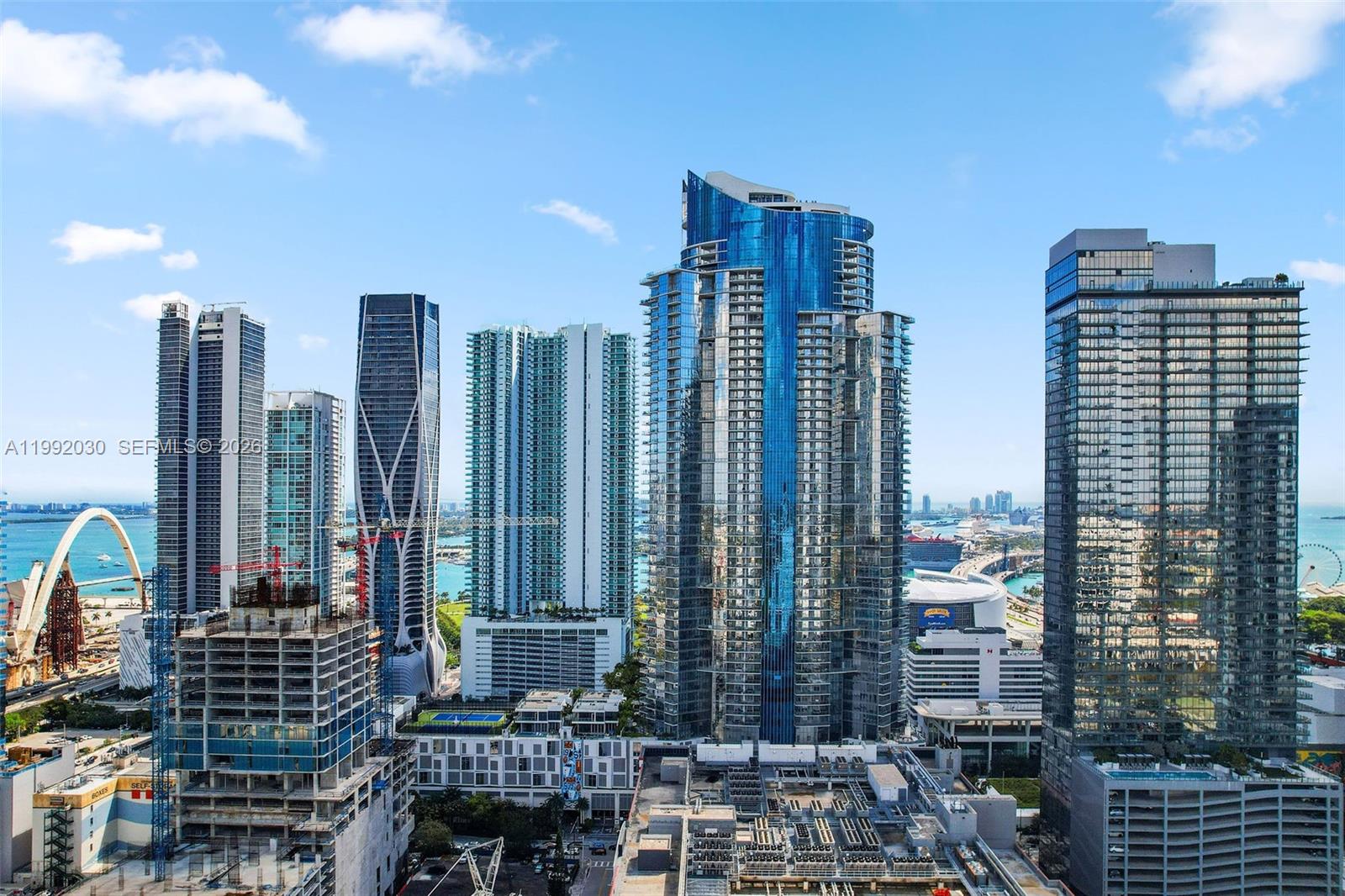 851 NE 1st Ave #3211 Miami, FL 33132