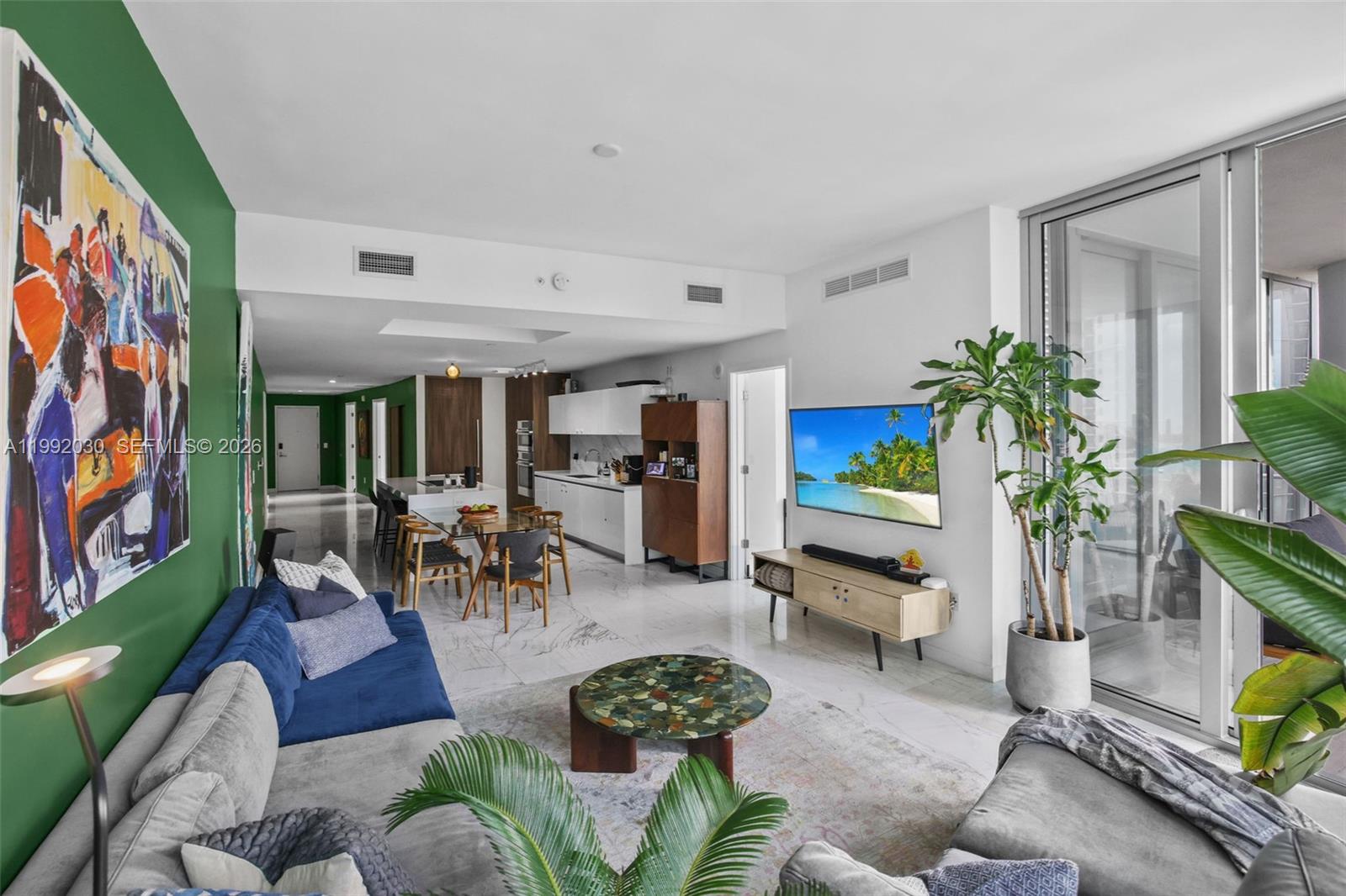 851 NE 1st Ave #3211 Miami, FL 33132