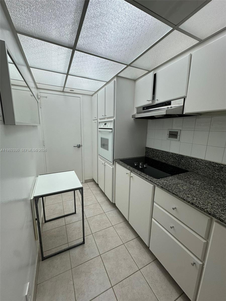 image Mirador 1000 (South Tower)11