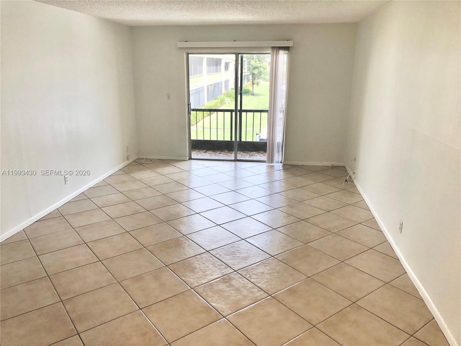 4118 NW 88th Ave #207 Coral Springs, FL 33065