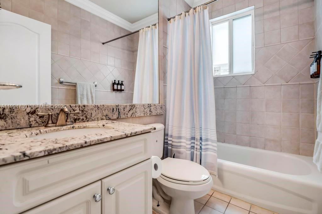 2841 Day Ave #2841 Miami, FL 33133