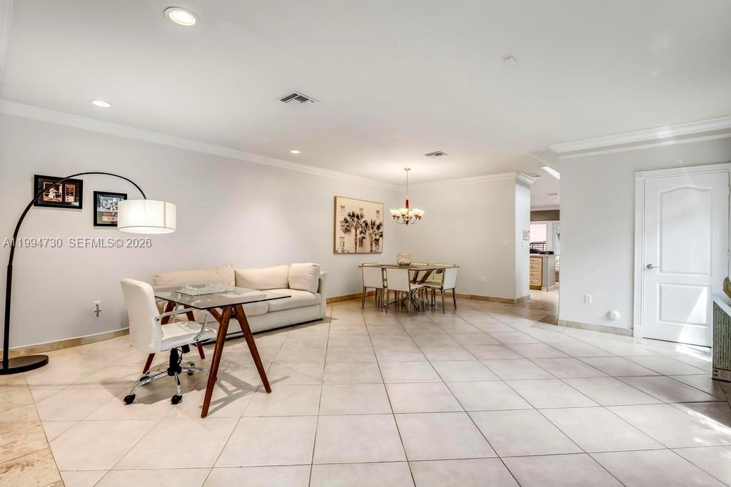 2841 Day Ave #2841 Miami, FL 33133