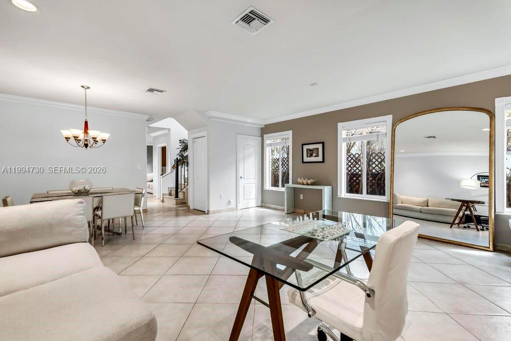 2841 Day Ave #2841 Miami, FL 33133