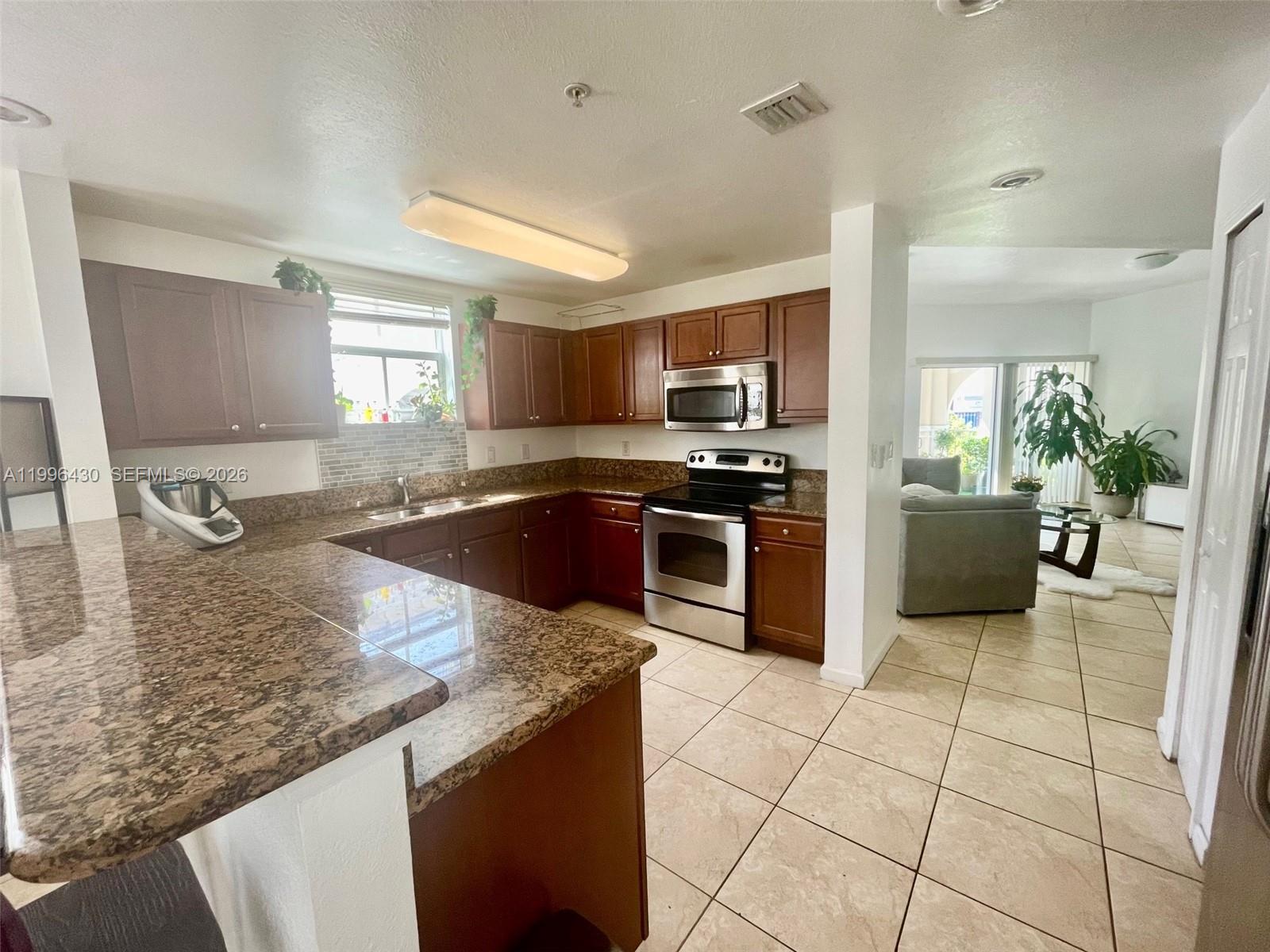 11503 NW 89th St #206 Doral, FL 33178