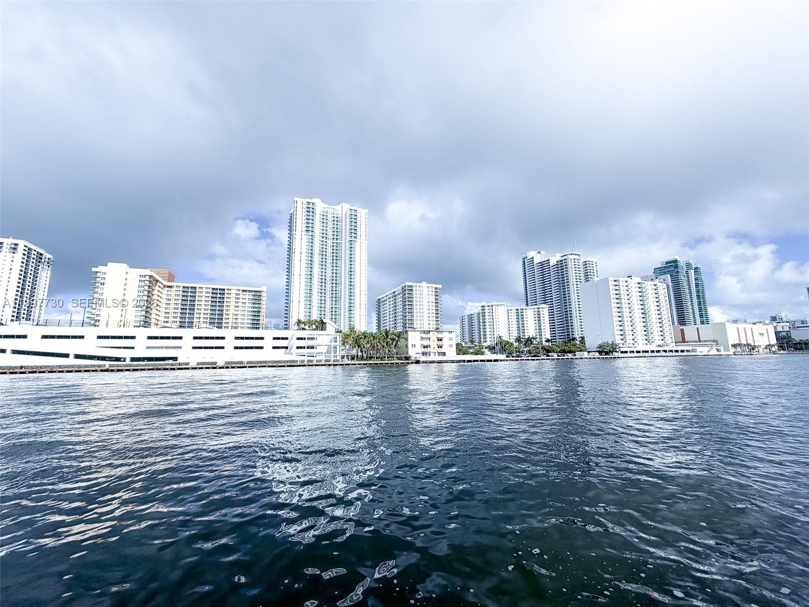 1000 Parkview Dr #531 Hallandale Beach, FL 33009