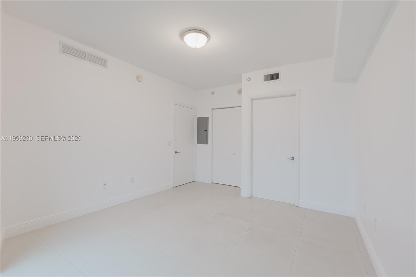 image Latitude on the River14