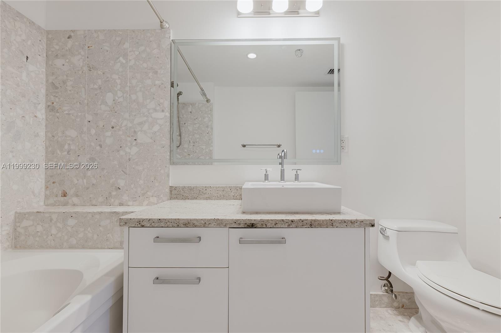 image Latitude on the River19