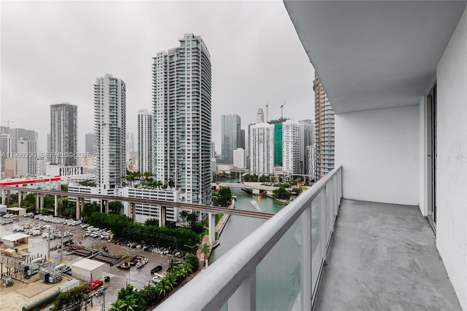 image Latitude on the River22