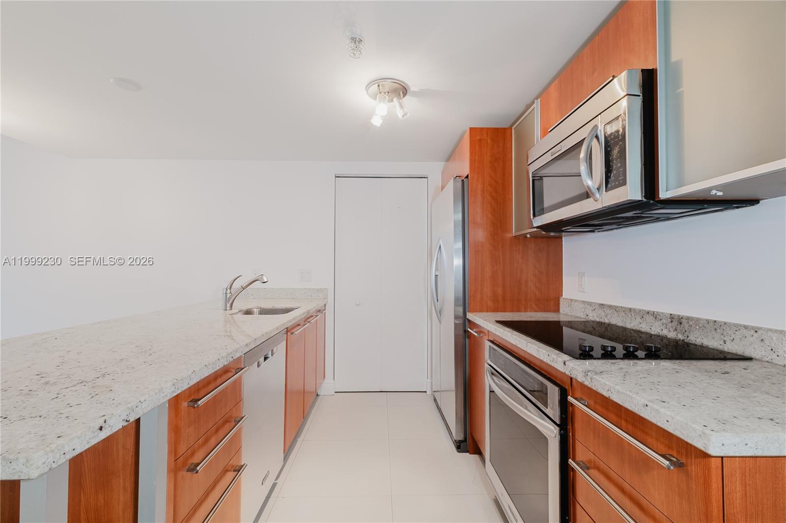 image Latitude on the River4